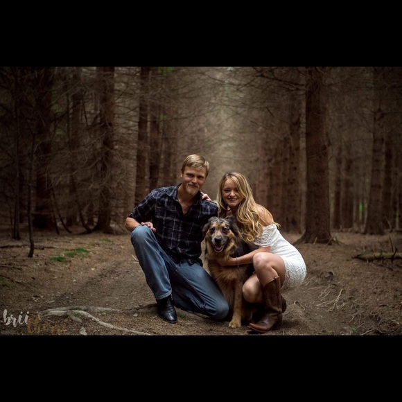 Off the shoulders white, lace dress - Picture 4 of 6